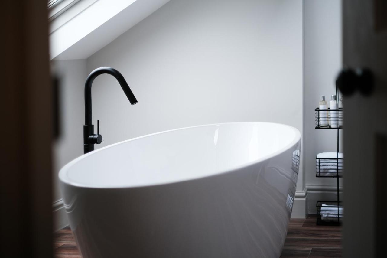 Period Retreat For 6, Explore The Lake District Lancaster Extérieur photo